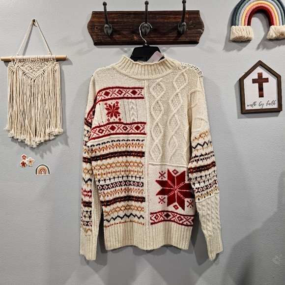 American Eagle Outfitters Sweaters - NWT AE super cozy oversized holiday sweater